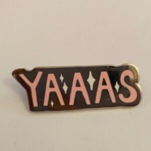 💥YAAAS Topshop Nordstrom Enamel Pin